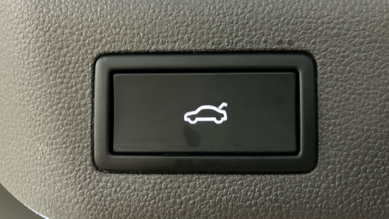 Volkswagen Multivan 2.0 TDI Style 5dr LWB DSG Diesel Estate